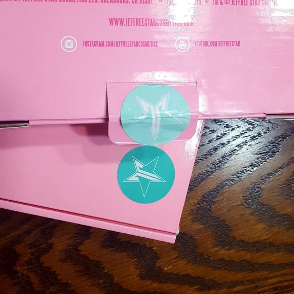 SOLD-Jeffree Star ORIGINAL BAT Mirror - Picture 7 of 7